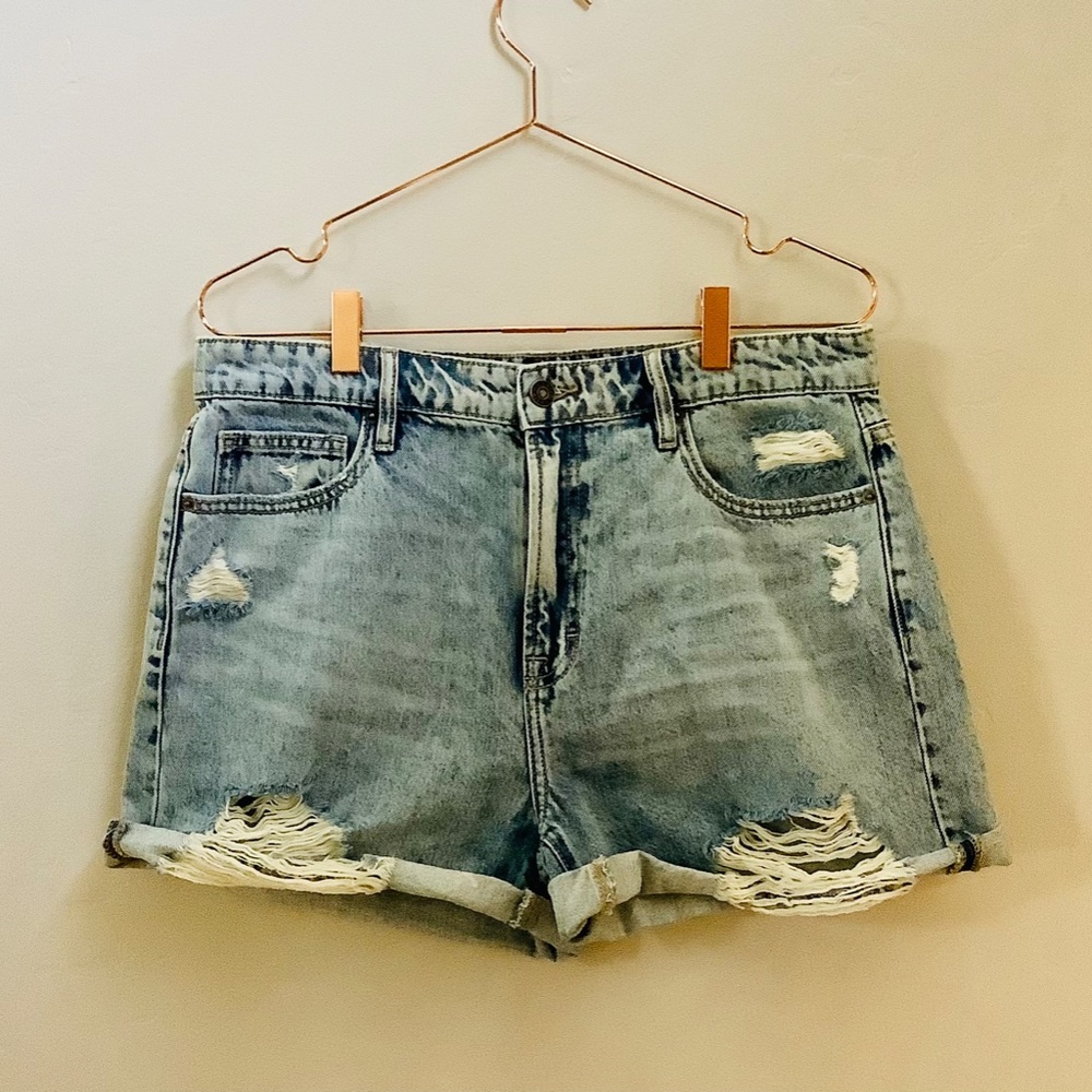 Hidden Denim Riley Boyfriend Short